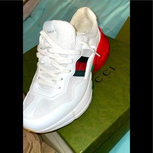 Gucci sneakers authentic